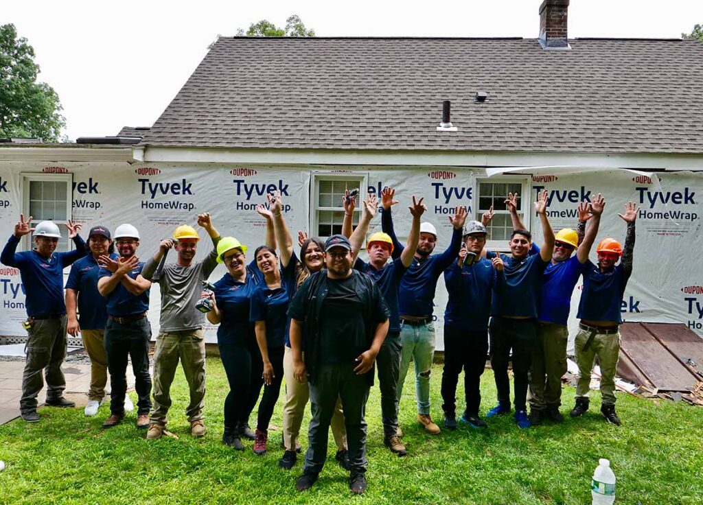 siding installation process - golden group roofing team 2