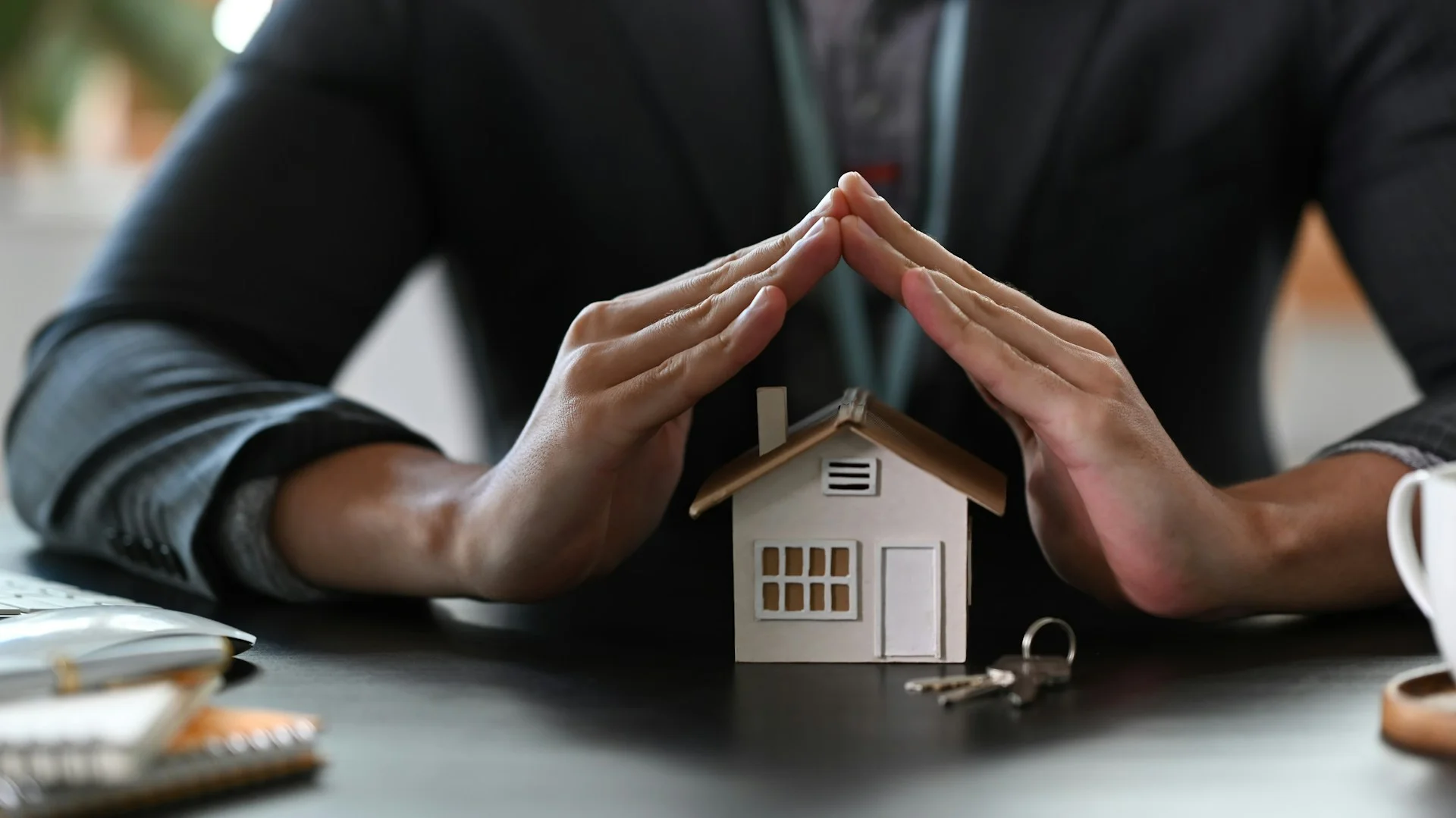 Does Homeowners Insurance Cover Roof Replacement in Massachusetts?